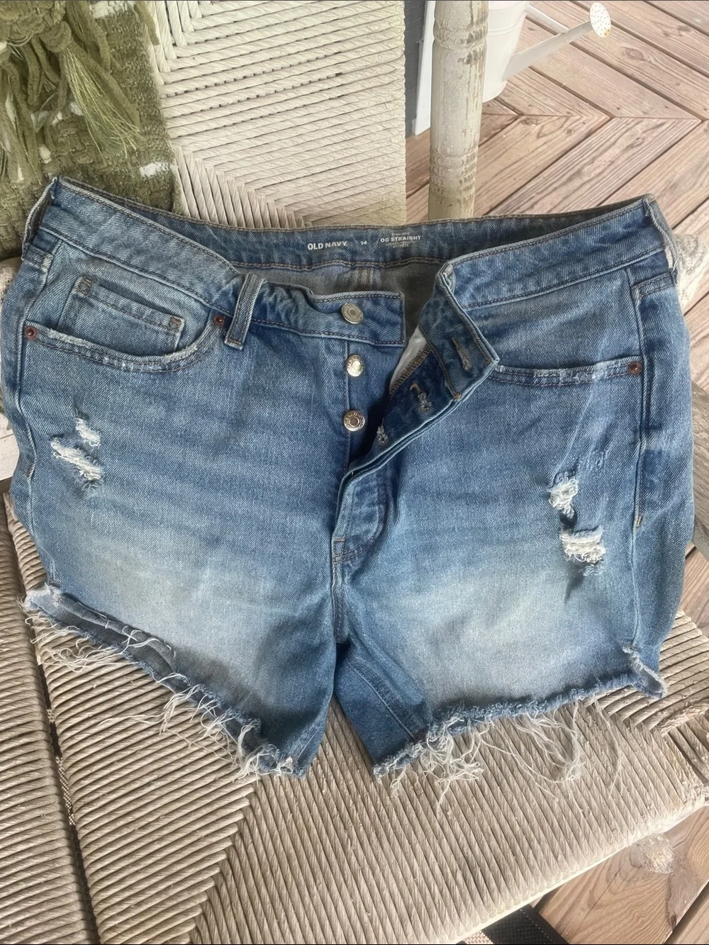 Old Navy Blue Distressed High-Rise Denim Cutoff Shorts - Picture 1 of 6